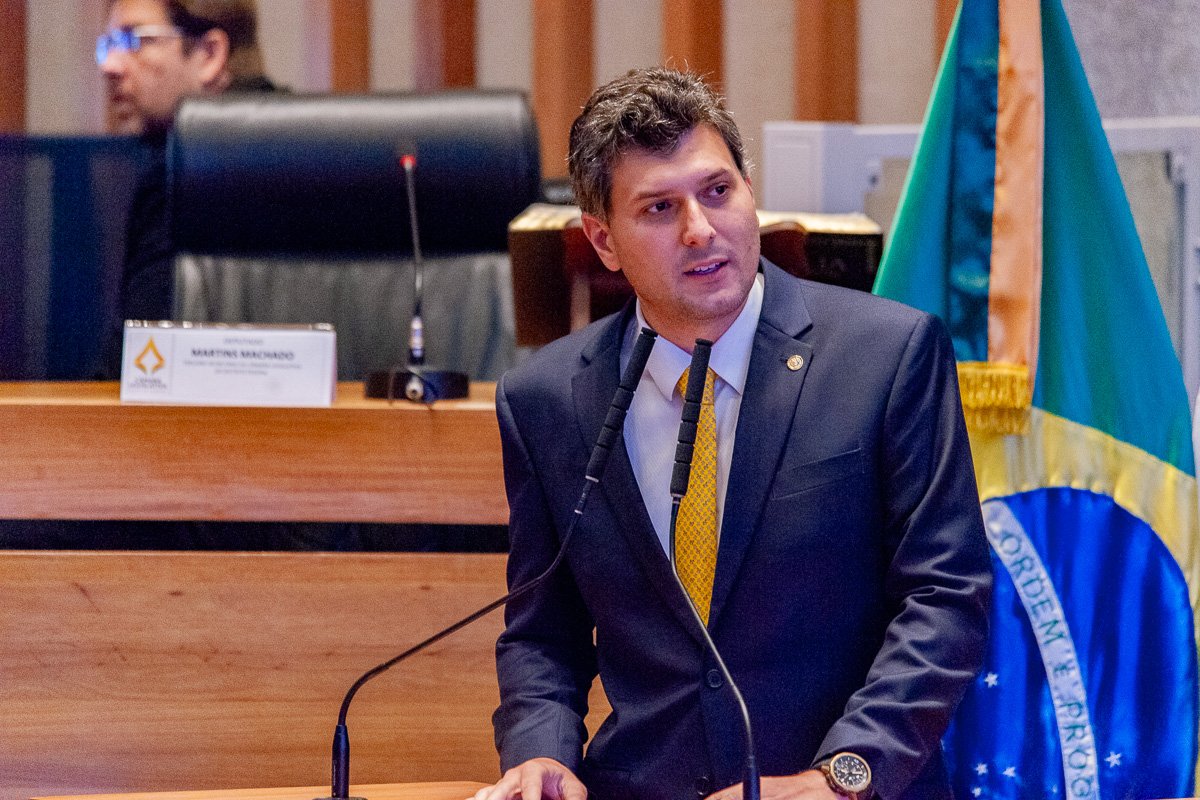 CLDF custeará viagem de Eduardo Pedrosa e dois assessores para o Rio CLDF custeará viagem de Eduardo Pedrosa e dois assessores para o Rio