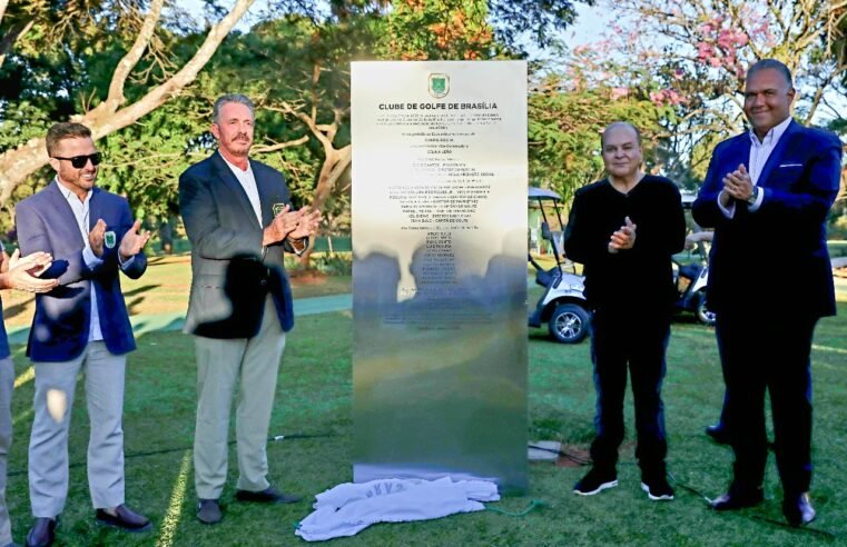 Clube de Golfe de Brasília recebe concessão do terreno e homenageia o governador Ibaneis Rocha