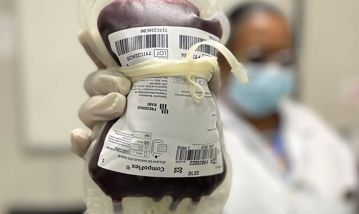 Com estoques de sangue em níveis críticos, Hospital de Base mobiliza a população para garantir atendimentos de emergência e cirurgias Com estoques de sangue em níveis críticos, Hospital de Base mobiliza a população para garantir atendimentos de emergência e cirurgias