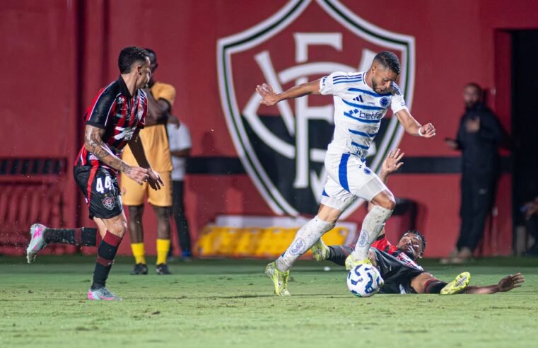 Cruzeiro só empata em jogo com lesão assustadora e deixa liderança escapar