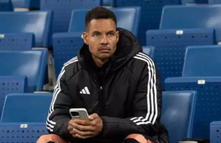 Dirigente do Lyon é encontrado inconsciente em casa após facada