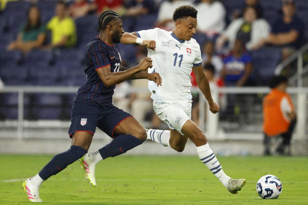 EUA é goleado pela Suíça (4-0), sua quarta derrota consecutiva