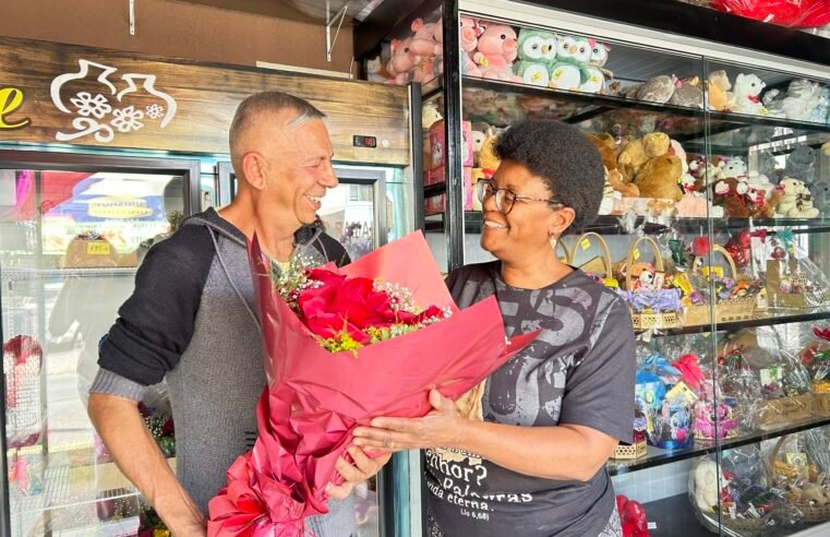 Entre flores e declarações, comércio do DF aposta no amor para aquecer vendas