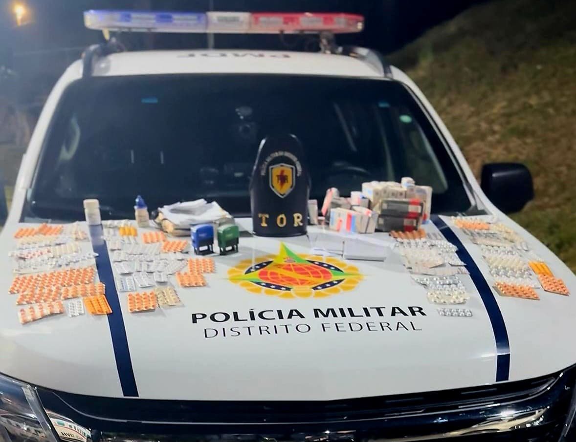 Falso médico é preso com medicamentos controlados e carimbos em Brazlândia Falso médico é preso com medicamentos controlados e carimbos em Brazlândia