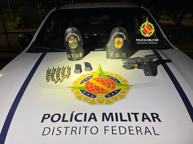Homem é preso em São Sebastião por porte ilegal de arma de fogo Homem é preso em São Sebastião por porte ilegal de arma de fogo