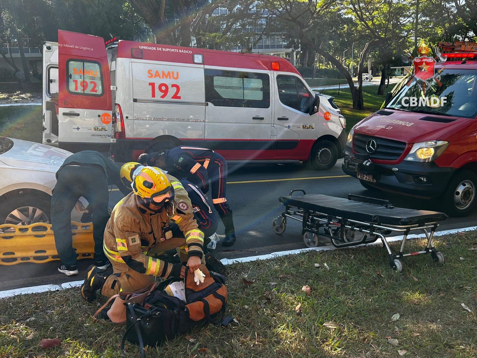 Idoso é socorrido com suspeita de traumatismo craniano após ser atropelado na Asa Sul Idoso é socorrido com suspeita de traumatismo craniano após ser atropelado na Asa Sul