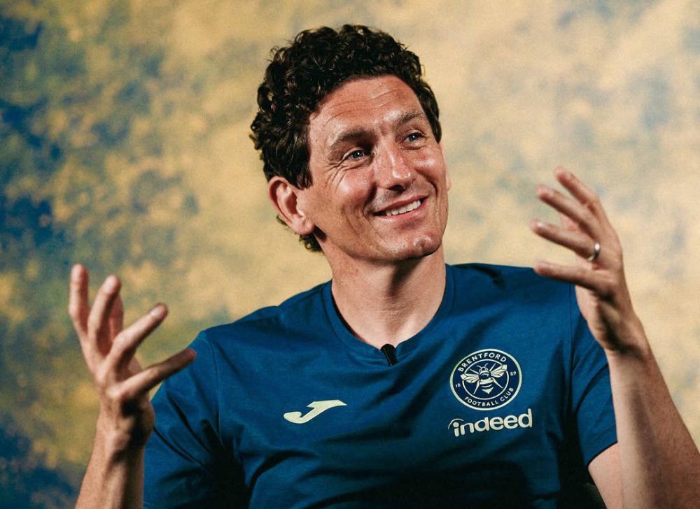 Keith Andrews é o novo técnico do Brentford Keith Andrews é o novo técnico do Brentford