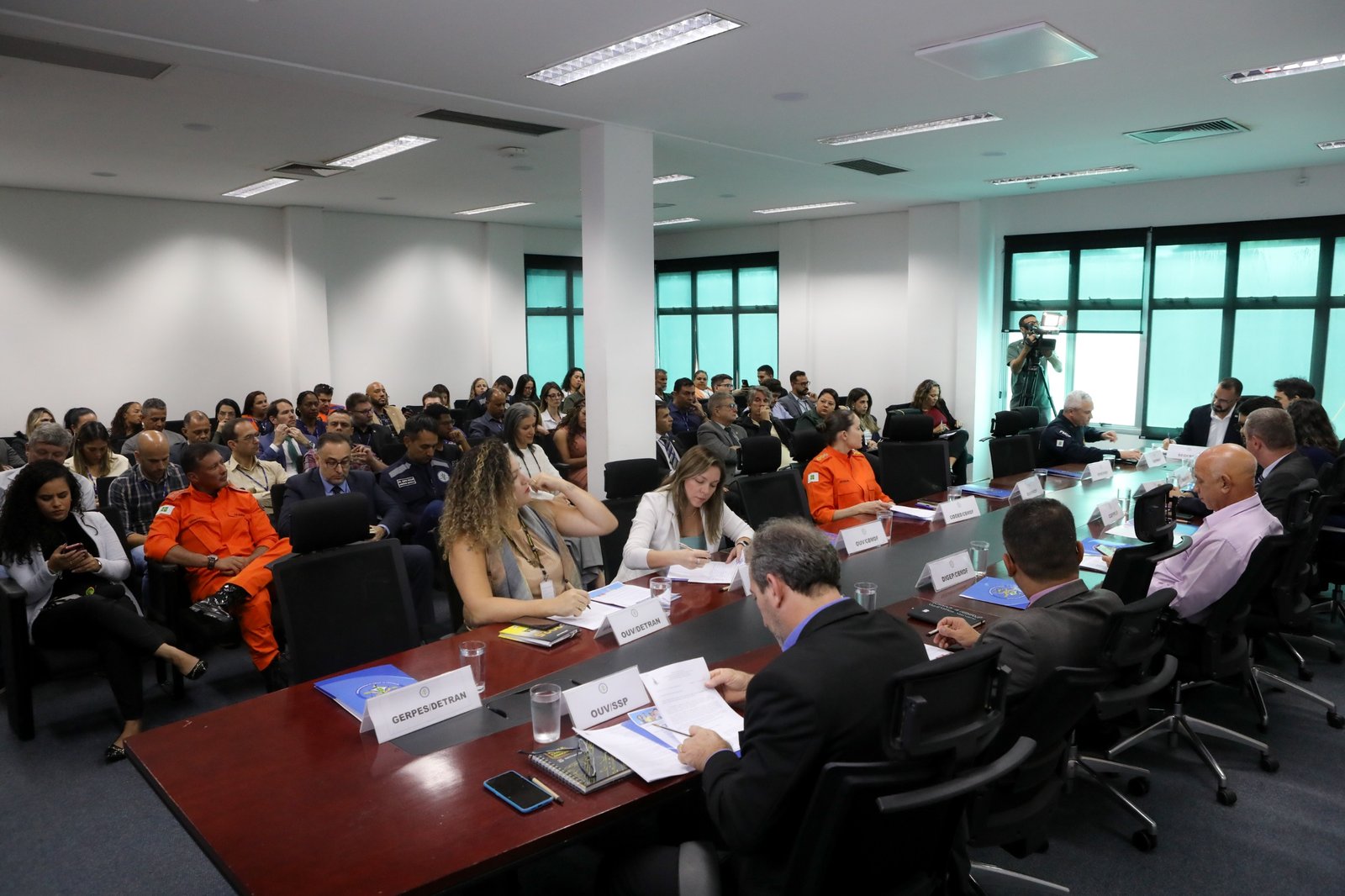 Lançados cartilha ‘SOS Emocional’ e ‘Protocolo de Enfrentamento à Violência Institucional’