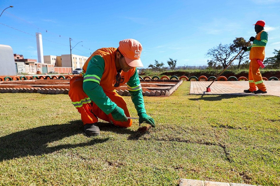 Lixão irregular é erradicado e vira espaço comunitário no Riacho Fundo II após ação conjunta do GDF Lixão irregular é erradicado e vira espaço comunitário no Riacho Fundo II após ação conjunta do GDF