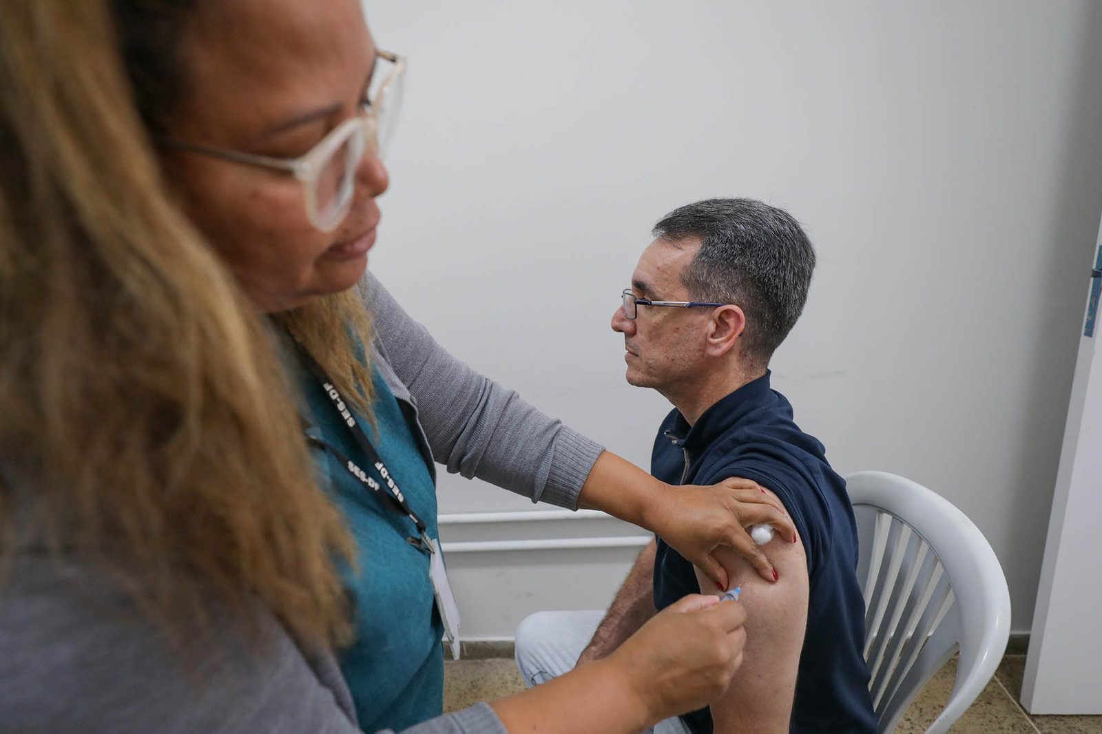 Mais de 150 mil pessoas receberam vacina contra a gripe na rede pública após ampliação da campanha Mais de 150 mil pessoas receberam vacina contra a gripe na rede pública após ampliação da campanha