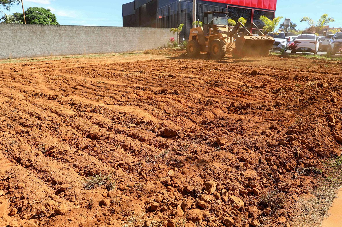 Novos estacionamentos na Ponte Alta melhoram acesso e valorizam comércio local Novos estacionamentos na Ponte Alta melhoram acesso e valorizam comércio local