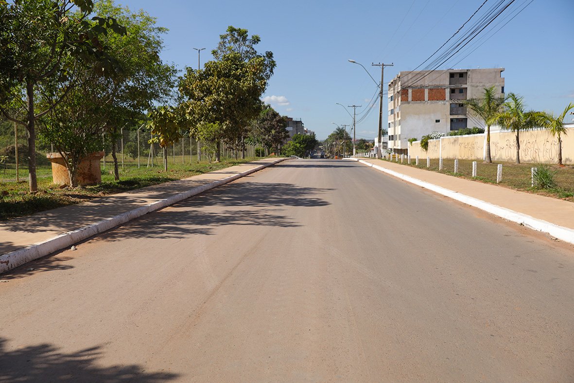 Obras no Bernardo Sayão vão beneficiar mais de 40 mil pessoas com asfalto novo, drenagem e calçadas acessíveis Obras no Bernardo Sayão vão beneficiar mais de 40 mil pessoas com asfalto novo, drenagem e calçadas acessíveis