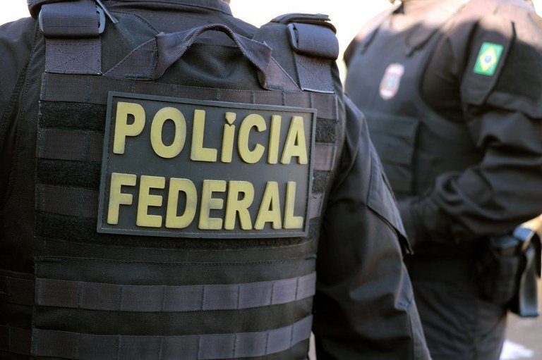 PF mira organização especializada em falsificar diplomas PF mira organização especializada em falsificar diplomas