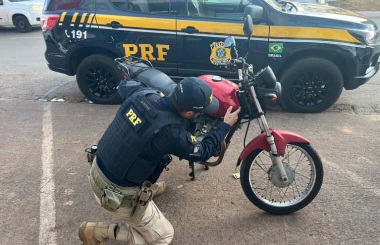 PRF apreende moto com quase R$ 200 mil em dívidas na BR-070, em Águas Lindas (GO)
