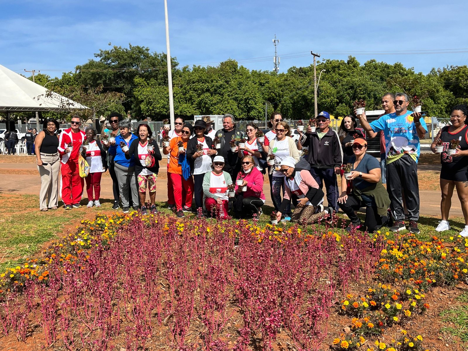 Parque Urbano do Setor O recebe horta comunitária em cerimônia simbólica Parque Urbano do Setor O recebe horta comunitária em cerimônia simbólica