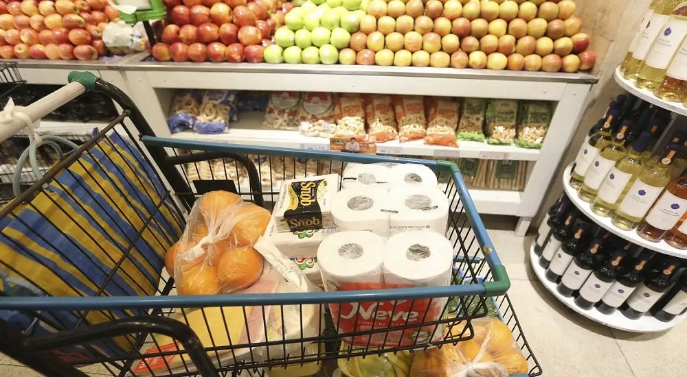 Preços de alimentos caem e prévia da inflação de junho fica em 0,26% Preços de alimentos caem e prévia da inflação de junho fica em 0,26%