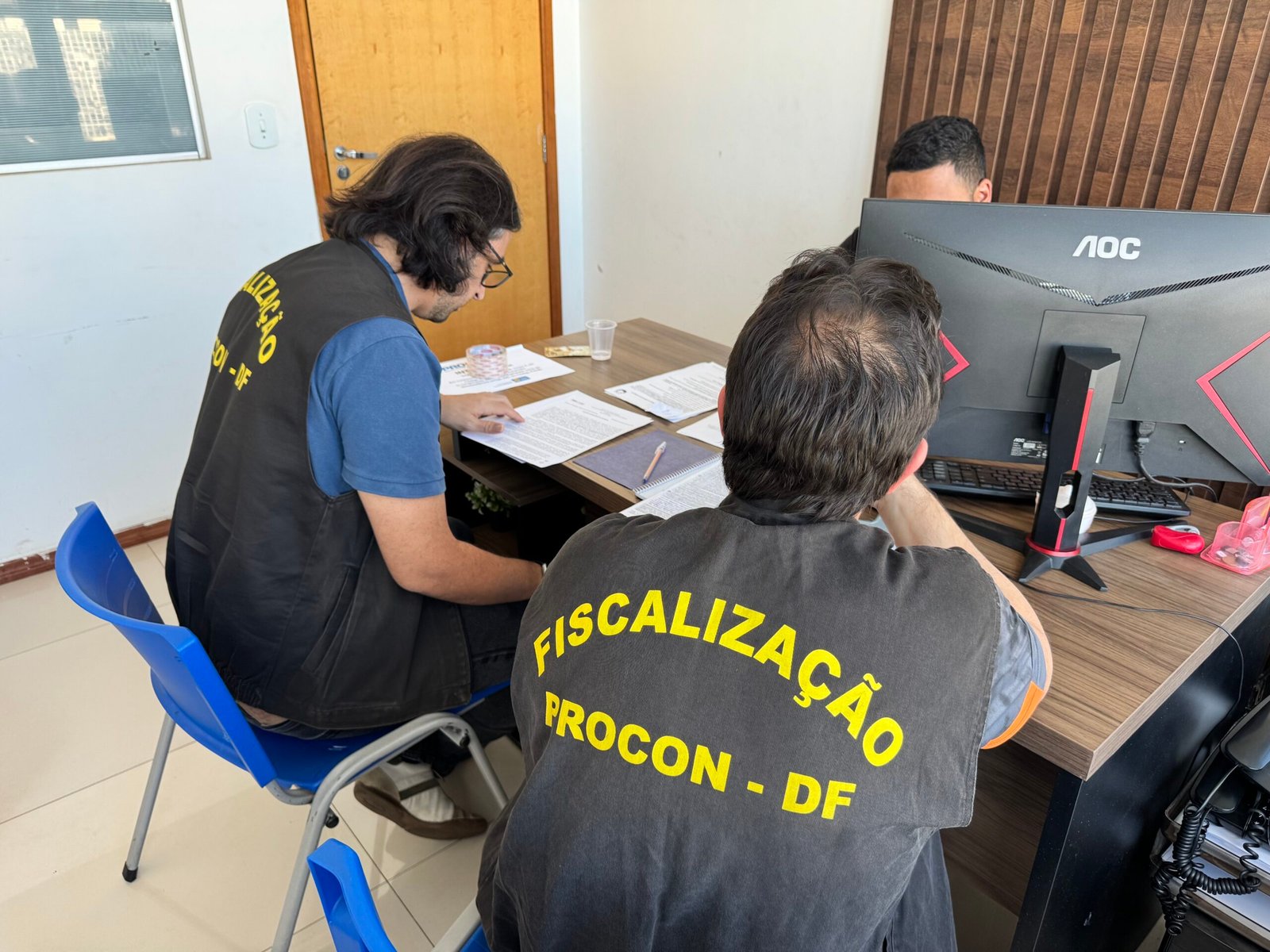 Procon-DF interdita empresa de cursos acusada de prometer emprego falso a jovens Procon-DF interdita empresa de cursos acusada de prometer emprego falso a jovens