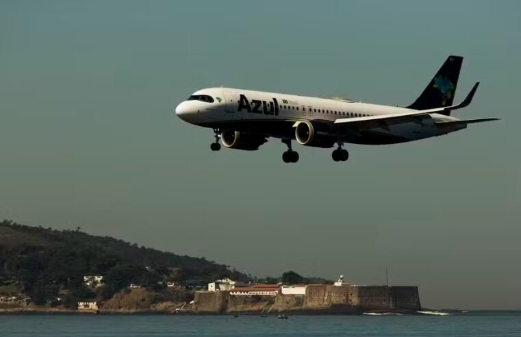 TJDFT condena Azul a indenizar passageira que perdeu festa de aniversário por atraso de voo