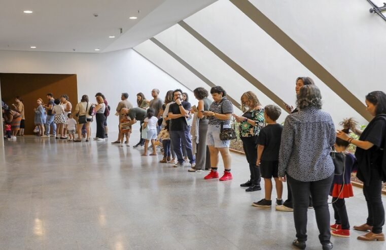 Teatro Nacional abre as portas para visitas guiadas