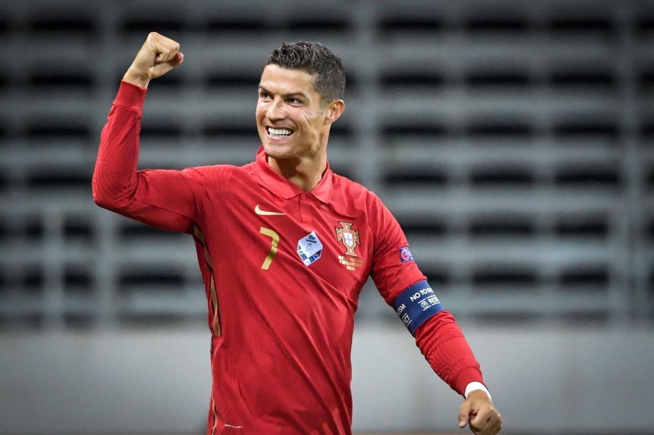 Tenho muitos títulos, mas nada melhor que ganhar por Portugal’, diz CR7