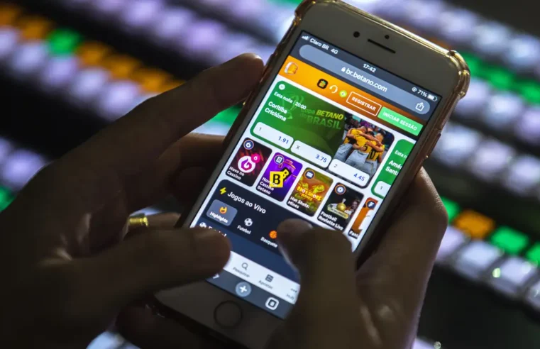 Torcedor tem mais chance de ver bets do que a bola rolando no Campeonato Brasileiro