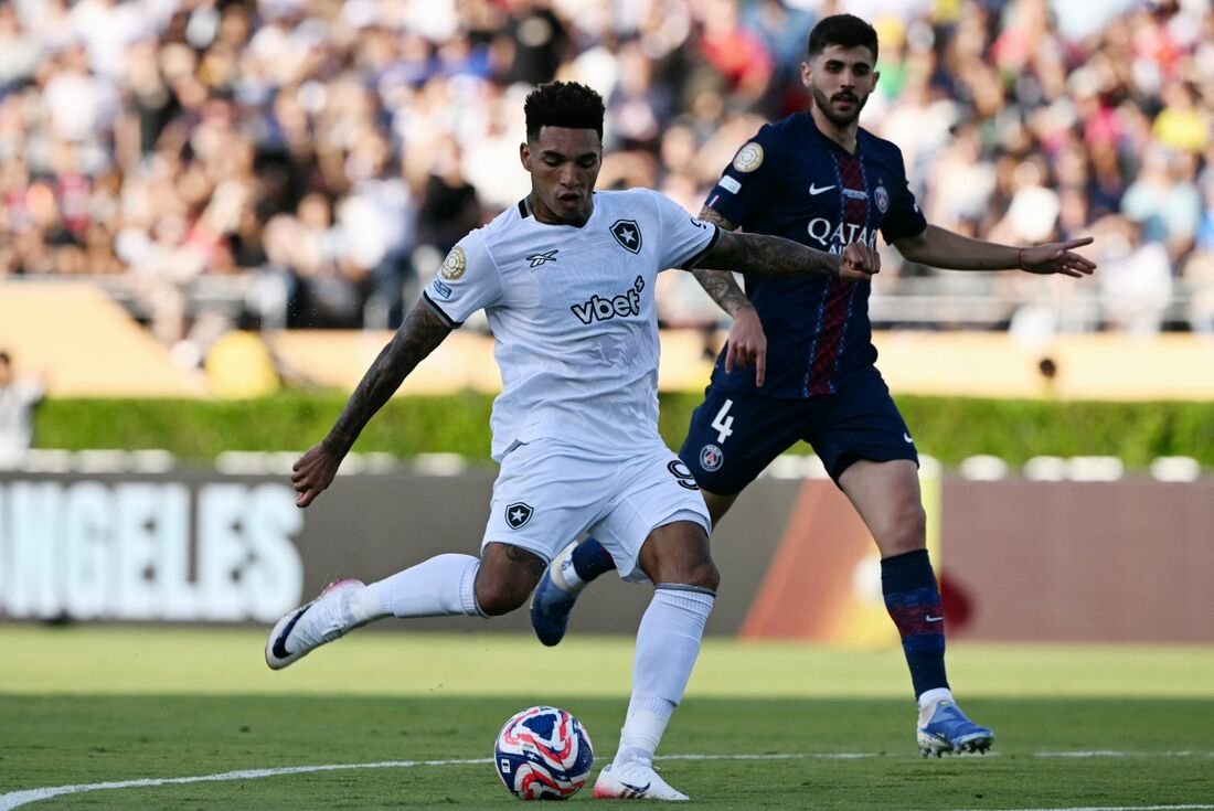 ‘Colossal’, ‘queda do pedestal’: Jornais internacionais exaltam vitória do Botafogo no Mundial