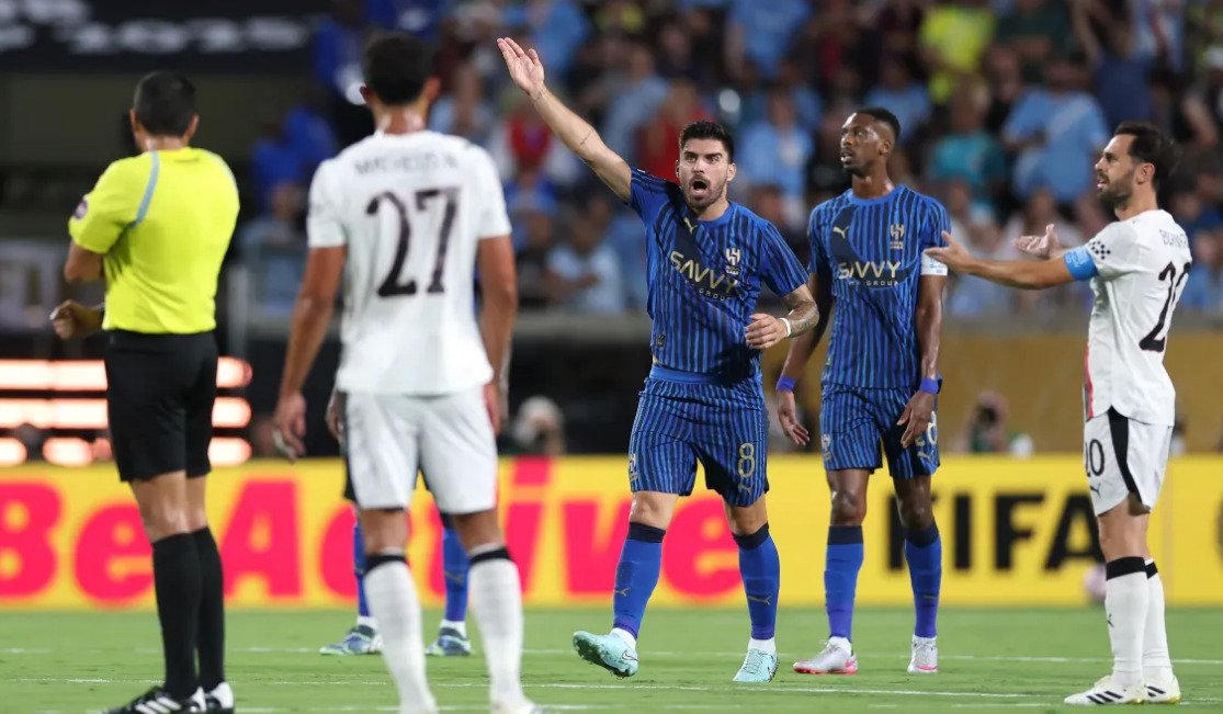 Al-Hilal vence City (4-3) na prorrogação e vai enfrentar Flu nas quartas da Copa de Clubes