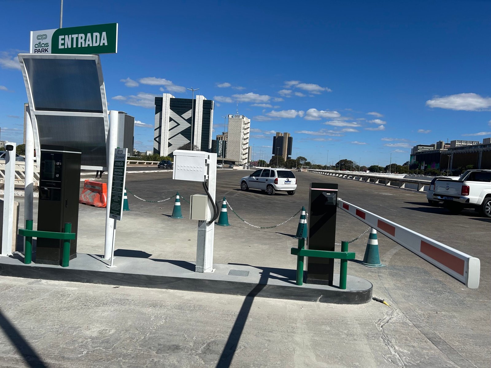 Cobrança por estacionamento começa na Rodoviária Cobrança por estacionamento começa na Rodoviária