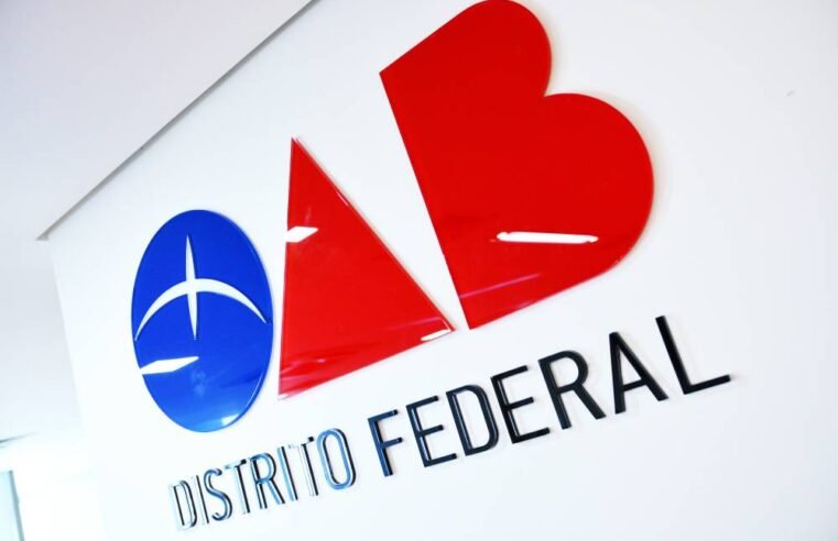 Estagiário de Direito é condenado por falsificar carteira da OAB e aplicar golpes no DF