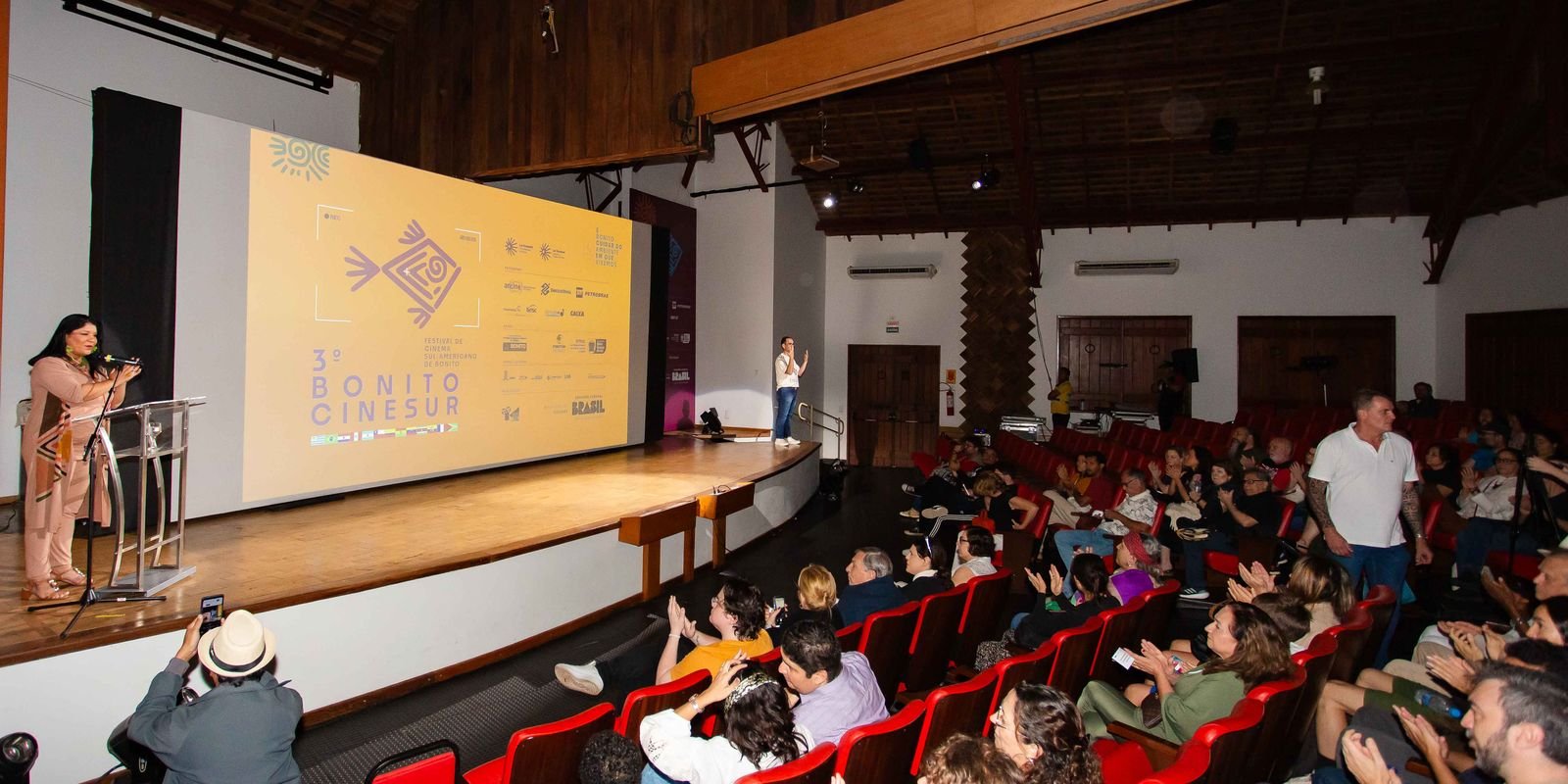 Filme Oro Amargo discute machismo e desigualdade social Filme Oro Amargo discute machismo e desigualdade social
