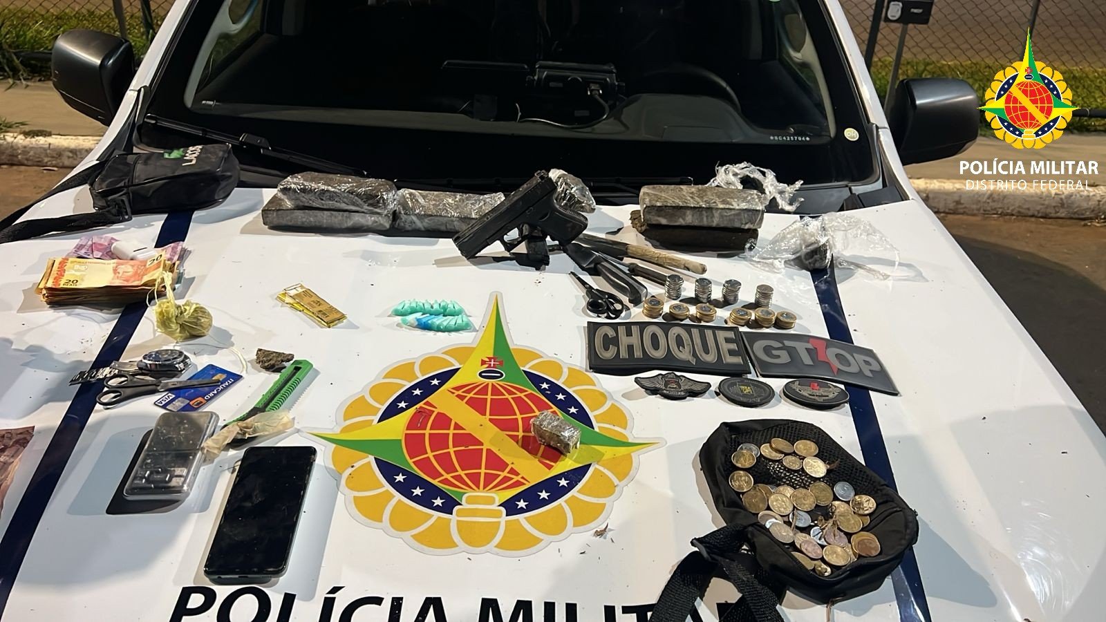 PMDF prende homem por tráfico de drogas no Areal PMDF prende homem por tráfico de drogas no Areal