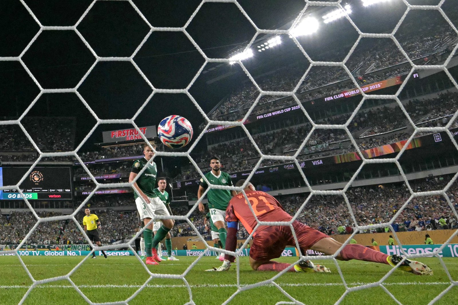 Palmeiras tem luta por título mundial mais uma vez interrompida pelo Chelsea Palmeiras tem luta por título mundial mais uma vez interrompida pelo Chelsea
