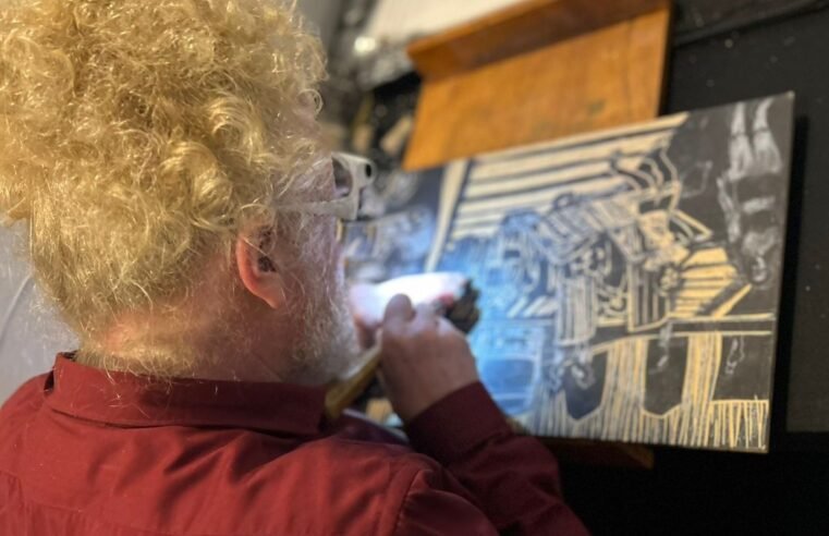 Artista com baixa visão fala da potência de pessoas com deficiência