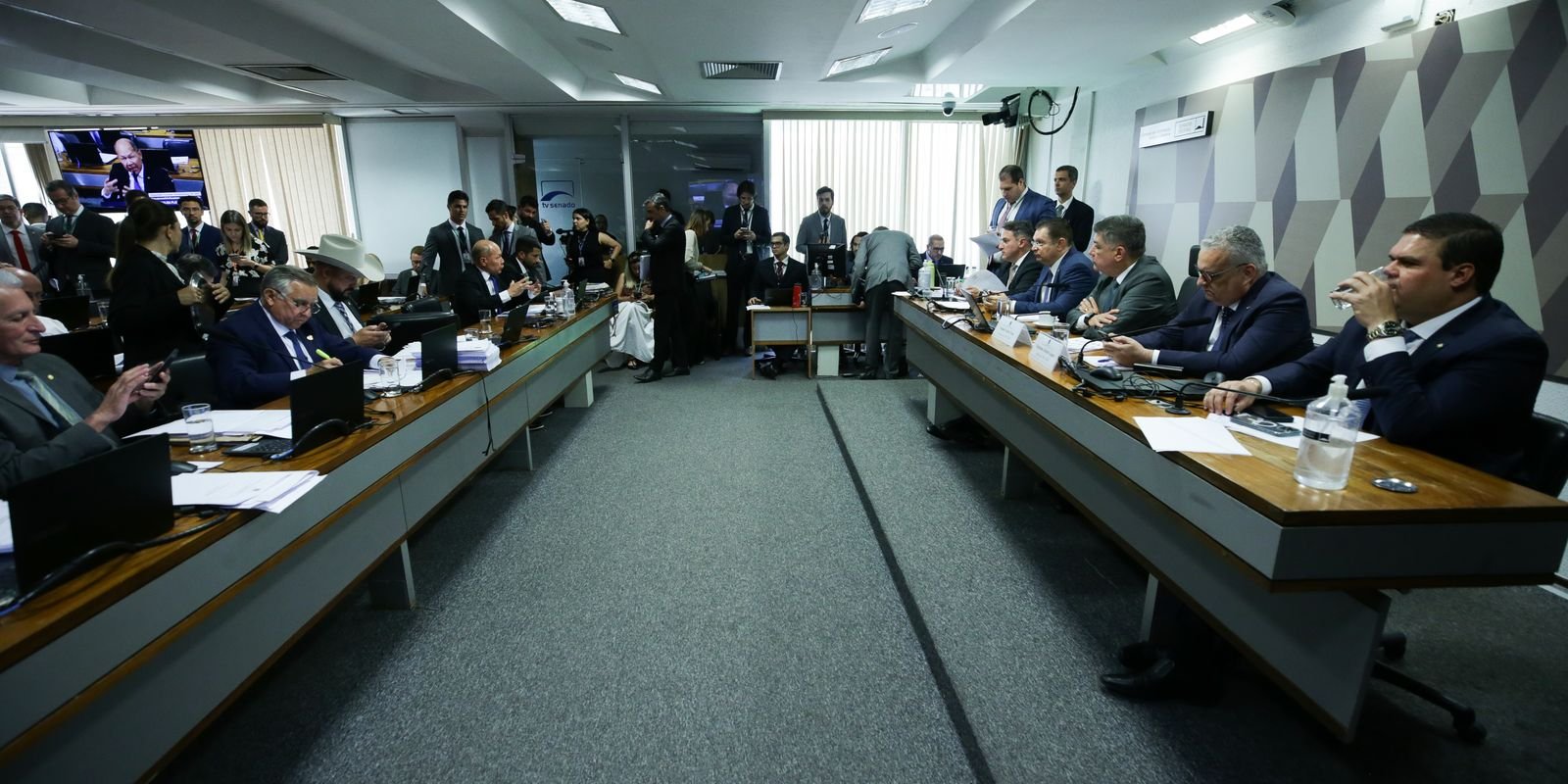CPMI convida ex-ministros da Previdência e ex-presidentes do INSS CPMI convida ex-ministros da Previdência e ex-presidentes do INSS