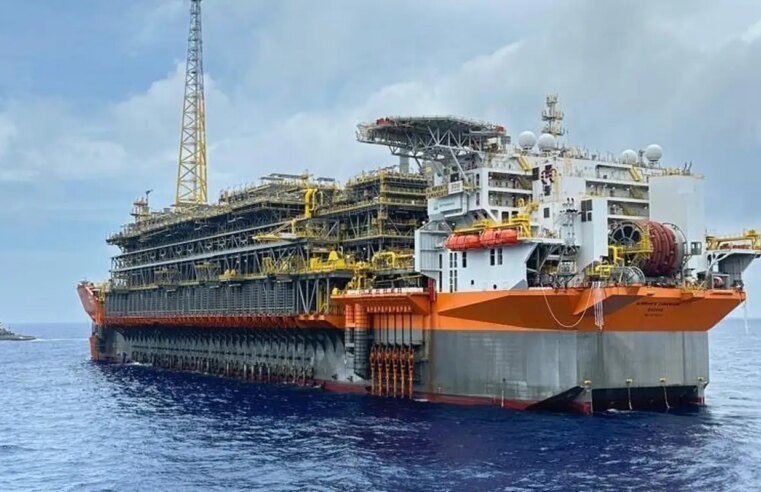 Com 225 mil barris/dia, plataforma é recorde na história da Petrobras
