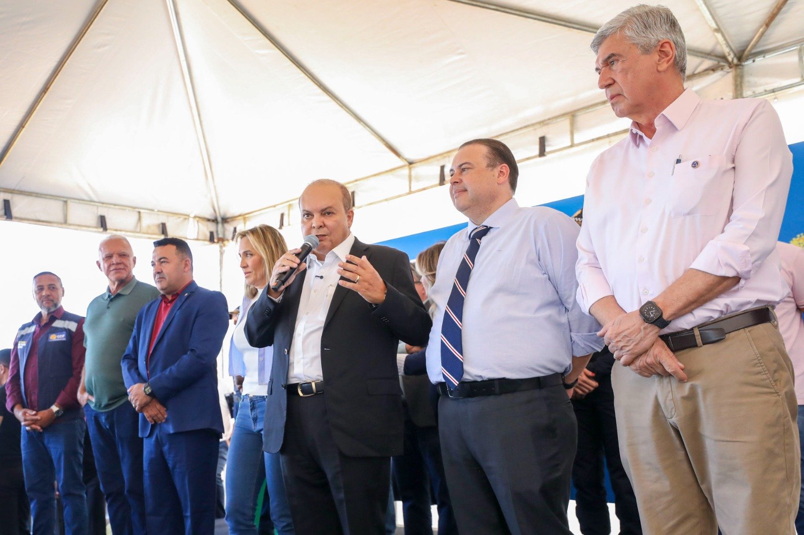 Com R$ 200 milhões investidos, GDF inaugura novo sistema que levará água tratada para mais de 500 mil brasilienses Com R$ 200 milhões investidos, GDF inaugura novo sistema que levará água tratada para mais de 500 mil brasilienses