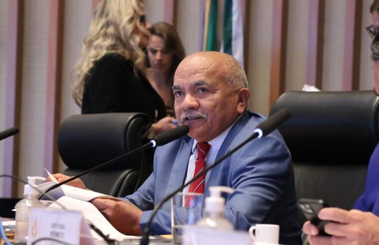 Deputado Chico Vigilante propõe tornar Donald Trump persona non grata no DF