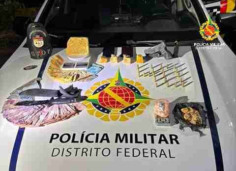 Dois homens são presos por tráfico e porte ilegal de arma no Paranoá Dois homens são presos por tráfico e porte ilegal de arma no Paranoá