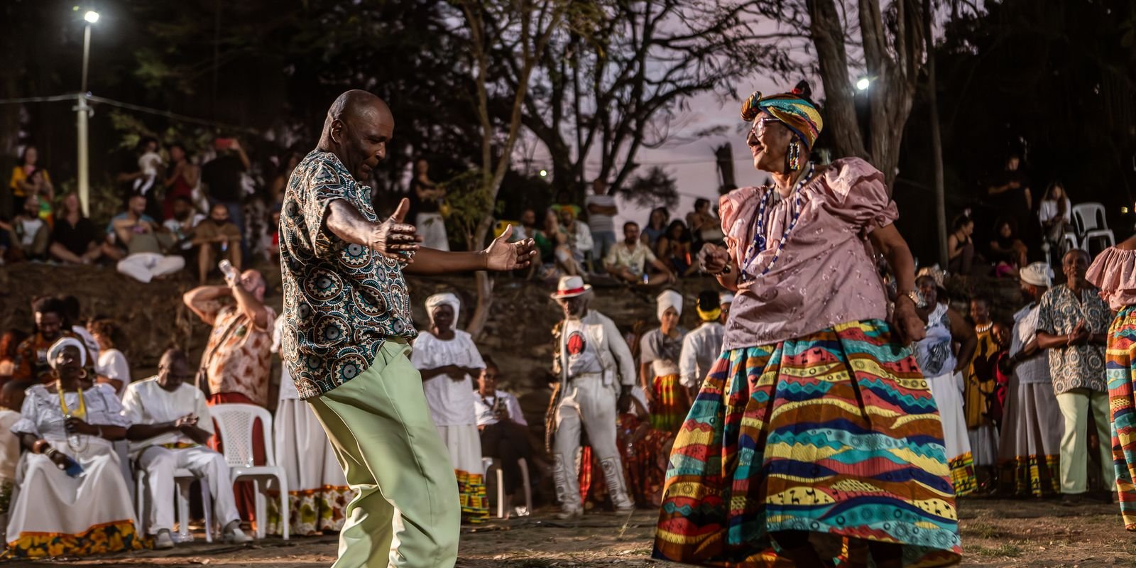 Encontro de Jongueiros transforma Praça Tiradentes em quilombo no Rio