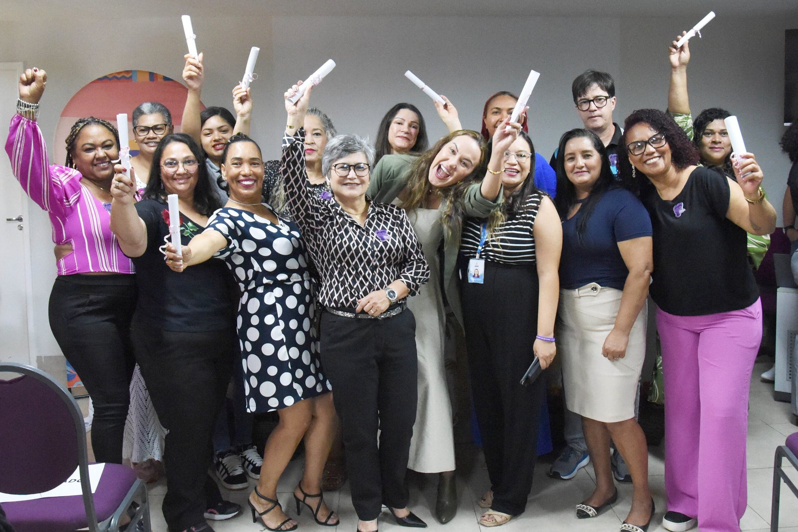 Formandas do programa Mulheres Mil celebram conquista Formandas do programa Mulheres Mil celebram conquista