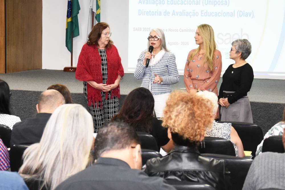Gestores de ensino conhecem novas orientações do Sistema de Avaliação da Educação Básica