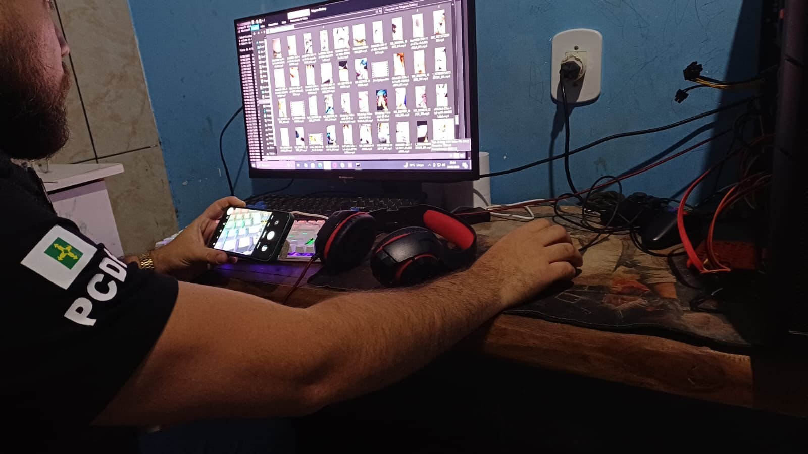 Homem é preso por armazenar, compartilhar e produzir pornografia infantil no DF Homem é preso por armazenar, compartilhar e produzir pornografia infantil no DF