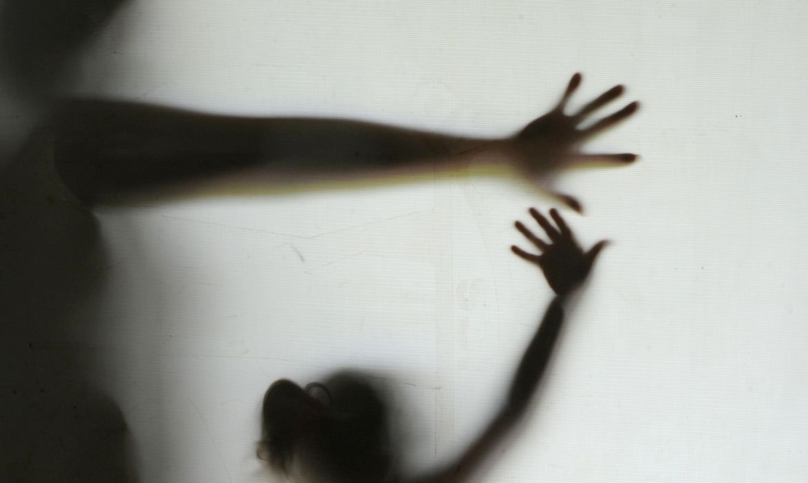 Homem é preso por tentativa de feminicídio em Samambaia Homem é preso por tentativa de feminicídio em Samambaia