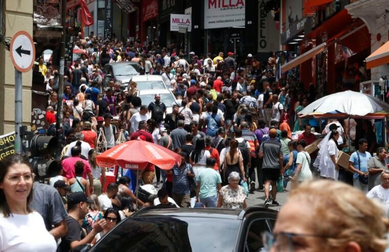 Inadimplência de famílias cresce na cidade de SP, diz Fecomercio