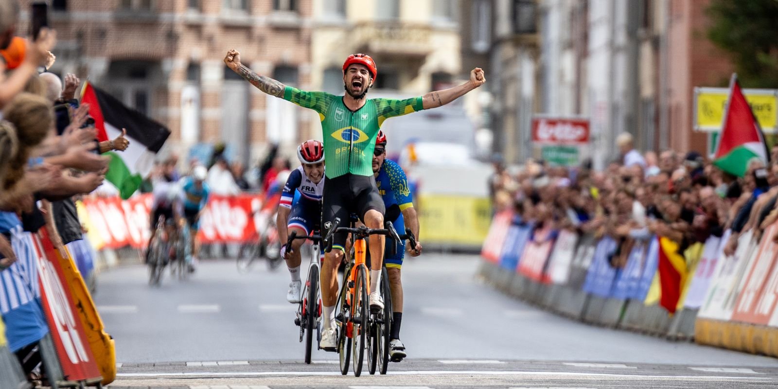 Lauro Chaman leva tricampeonato Mundial de Paraciclismo na Bélgica Lauro Chaman leva tricampeonato Mundial de Paraciclismo na Bélgica