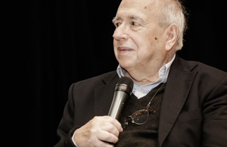 Luis Fernando Veríssimo é internado em UTI de hospital de Porto Alegre