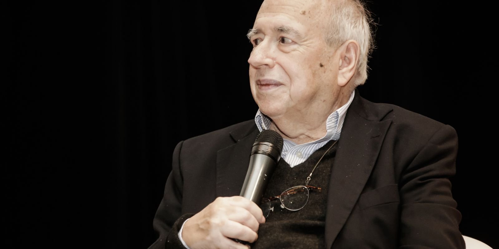 Luis Fernando Veríssimo é internado em UTI de hospital de Porto Alegre Luis Fernando Veríssimo é internado em UTI de hospital de Porto Alegre