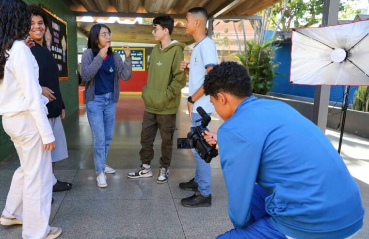 Luz, câmera, ação! Alunos do CEF 10 do Gama vivem experiência de cinema no projeto Cine 10