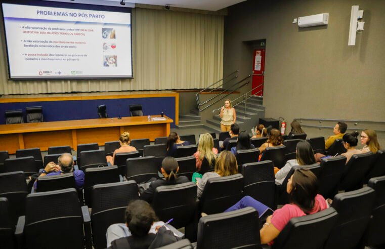 Médicos e enfermeiros recebem capacitação em emergências obstétricas no DF