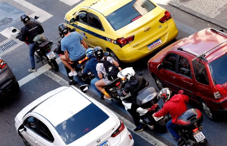 Mototáxi por aplicativos é tragédia anunciada, diz pesquisador do Ipea